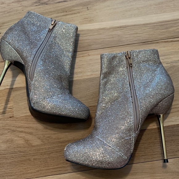 DEB Glitter Stiletto High Heel Ankle Booties w/ Side Zipper Gold Women’s 6 - Picture 4 of 15